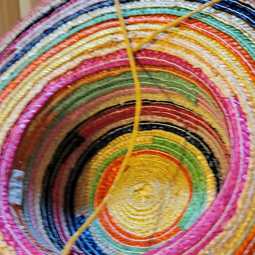 Colorful straw hat - Picture 6 of 6